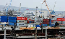 Прокуратурата в Бургас проверява вноса на 20 контейнера с италиански боклук на пристанището