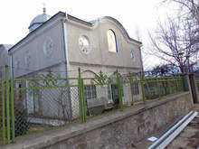 В църквата в Омуртаг ще се служи на Великден, въпреки ремонта