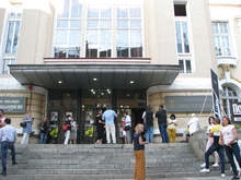 Габровският драматичен театър разказва историята си чрез нова холограмна инсталация