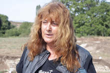 Археолози проучват перистилен комплекссъс светилище от римската епохакрай елховското село Стройно