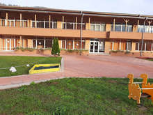 Официално се открива обновената сграда на детската градина в Трън