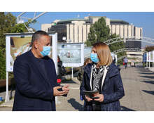 Кметът на София и председателят на УС на КСБ откриха фотоизложба "Виж София - заедно строим за хората"