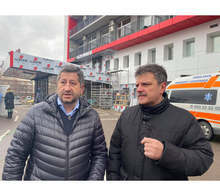 Според съпредседателя на "Демократична България" Христо Иванов голямата тема на тази кампания е как страната да бъде преведена успешно през кризата, породена от COVID-19