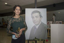 Преслава Виденова получи  "Златното яйце" на конкурса за поезия "Веселин Ханчев"