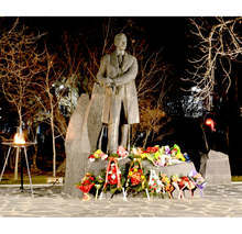 Три премиери, конференция и изложба на "Яворови януарски дни" в Чирпан