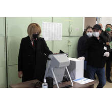 Мая Манолова заяви, че гласува за "извеждане на мафията от властта и от хазната"