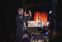 Старозагорският митрополит Киприан ще дирижира премиерата на ораторията "Страсти по Матея" на Античния форум в Стара Загора