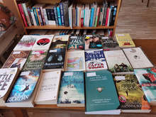 Сто тома книги е дарило сдружение на ловешката библиотека