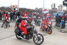 В Плевен дарителската кампания "Мото Коледа" събра 10 000 лева за деца в социални домове