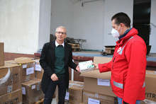 Повече от 81 000 теста за коронавирус бяха доставени днес за учениците от първи до четвърти клас в София