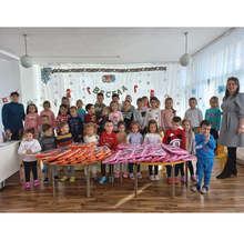 Децата на Опака получиха подаръци от кмета на общината