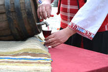 За двайсет и осми път село Илинденци отбелязва Празник на боговете на виното