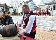 За двайсет и седма поредна година в Сандански отличиха "цар на виното"