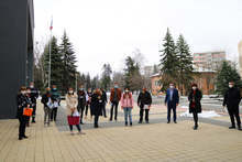 Над 30 доброволци засега ще помагат в Перник срещу COVID-19