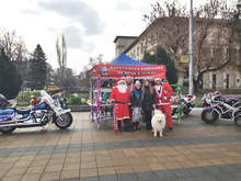В Плевен се провежда благотворителен базар в подкрепа на кампанията "Мото Коледа"