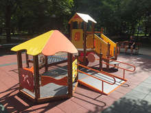 Първата у нас комбинирана площадка със съоръжения за деца със специфични нужди е изградена в Перник