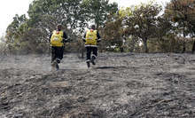 Очаква се включването на хеликоптер в потушаването на горския пожар в Свиленградско