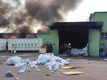 Пожар обхвана фирма за производство на мебели в Търговище