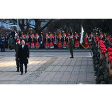 Президентът Румен Радев: Не можем да продължаваме напред, ако не сме стъпили здраво на традициите и на всичко завещано от предците ни