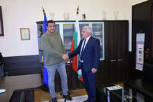 Робот ще бъде използван за обучението на студенти от Русенския университет