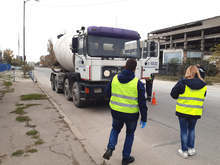 Продължават проверките на тежкотоварни автомобили в столицата