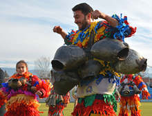 Стотици кукери от цялата страна дадоха начало на фестивала "Симитлия - древната земя на кукерите" в Симитли