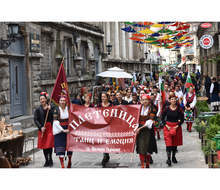 Изложението "Златна благодатна есен на Самоводската чаршия" събра занаятчии, артисти и гости