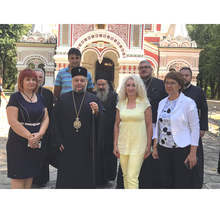 Владика, областен управител и кмет благодариха на правителството за дарените средства за   храм-паметника манастир "Рождество Христово" - Шипка