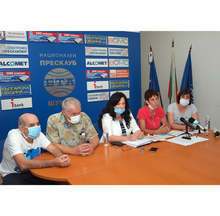 Синдикалисти и учители в Средното училище във Венец искат досегашния си директор и връщане на земи на учебното заведение