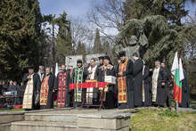 Два църковни юбилея събраха стотици старозагорци в парк "Митрополит Методий Кусев" в Стара Загора
