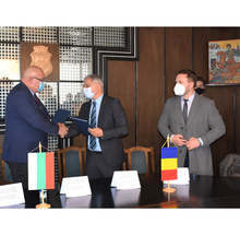 Директорите на видинската болница "Св. Петка" и Общинската болница в румънския град Калафат,  заедно с кметовете на двете общини подписаха меморандум за сътрудничество