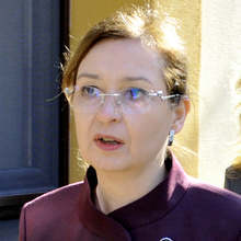 Трябва заедно да работим за безопасно пространство в Интернет за децата ни, каза в Бургас заместник- министър Зорница Русинова