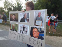 Протестиращи блокираха движението по главния път София-Варна, в района на п.в. "Абланица"