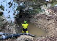 Екипи на ВиК работят за отстраняване на аварията, оставила Шумен без вода