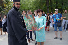 Председателят на Народното събрание Цвета Караянчева посети манастира "Св. Георги" край Белащица