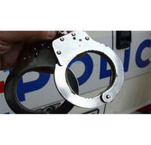 Двайсет и шест годишен мъж е задържан по подозрение за притежаване на  канабис