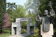 В Деня на народните будители в Стара Загора почетоха паметта на Старозагорския митрополит Методий