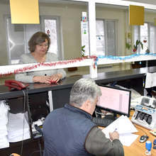 Кметът на Ловеч първа плати данъците си