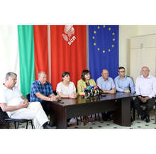ГЕРБ и коалиционните им партньори загубиха две седмици за обсъждане на партийните субсидии, каза в Ямбол Корнелия Нинова