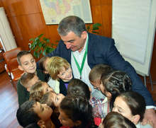 В Елена отбелязаха Международния ден на прегръдката