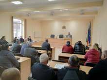 Бюджет с много средства за ремонти и социални разходи приеха в община Исперих