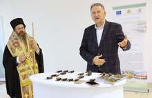 Министър Стойчо Кацаров ще предложи в проекта за държавен бюджет за следващата година повишаване на възнагражденията за работещите в системата на спешната помощ