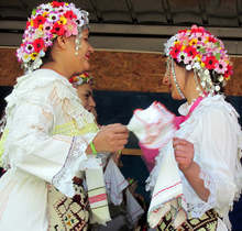 Лазарки обикалят села и градове в Силистренско