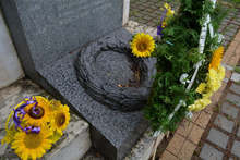 С церемония пред паметника на Левски в Монтана бе отбелязана 183-годишнината от рождението му