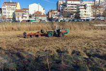 Започна почистване на река Тунджа в Ямбол от растителност
