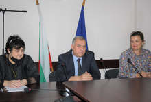 Учебните занятия в Старозагорска област през следващите две седмици ще бъдат онлайн, реши Областният медицински съвет