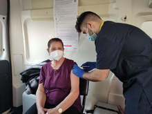 Мобилен ваксинационен кабинет започна работа в Сливен