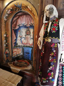 Община Сливен ще издаде календар със сливенски носии на емблематични за града места