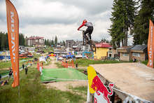 Пампорово бе домакин на значимо международно състезание по планинско колоездене