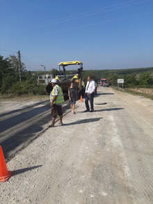 Депутат и областен управител инспектираха ремонта на околовръстния път в Исперих